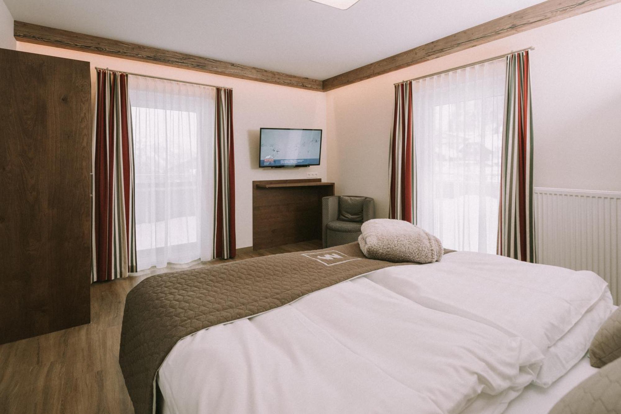 Hotel Montana 오베르타우에른 외부 사진